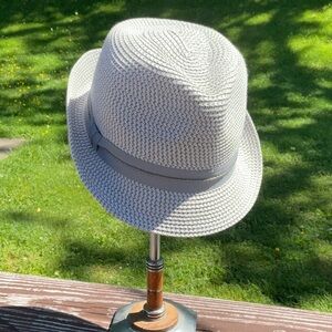 Trendy Gray and White Woven Fedora Hat